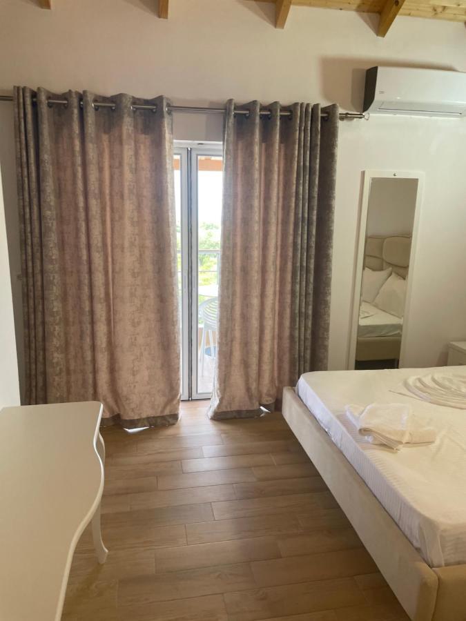 Hotel Riviera Борш Екстер'єр фото
