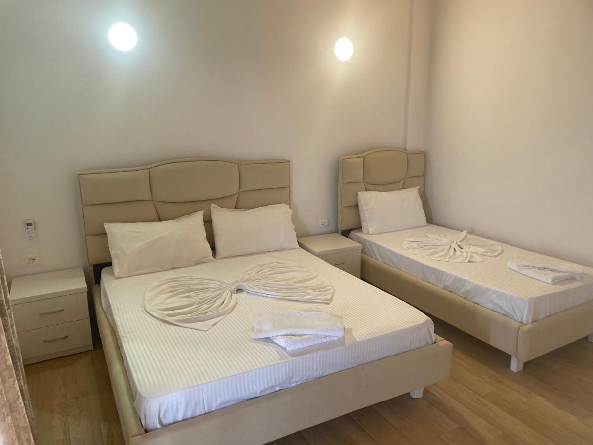 Hotel Riviera Борш Екстер'єр фото